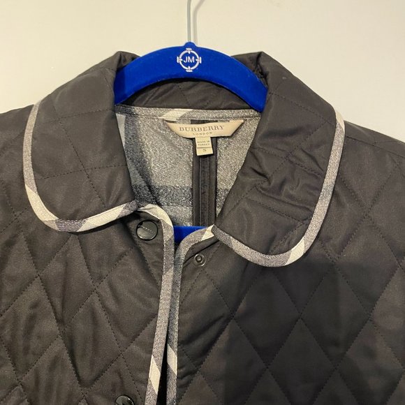 Diamond Quilted Classic Burberry Jacket with Silver Shimmer - Picture 3 of 7